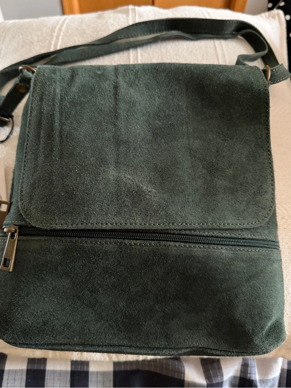 Studio Moda - Dark Green Suede Crossbody Bag with Zip Pocket